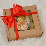 6 Pure Beeswax Candles from Beeswax Sheets 5cm x 3cm, lip balm and magnet. Perfect Christmas Gift